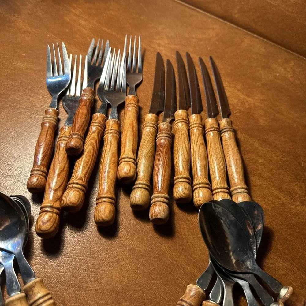 24 Vintage Homestead Wooden Handle Stainless Dinner Flatware Set Made In Taiwan